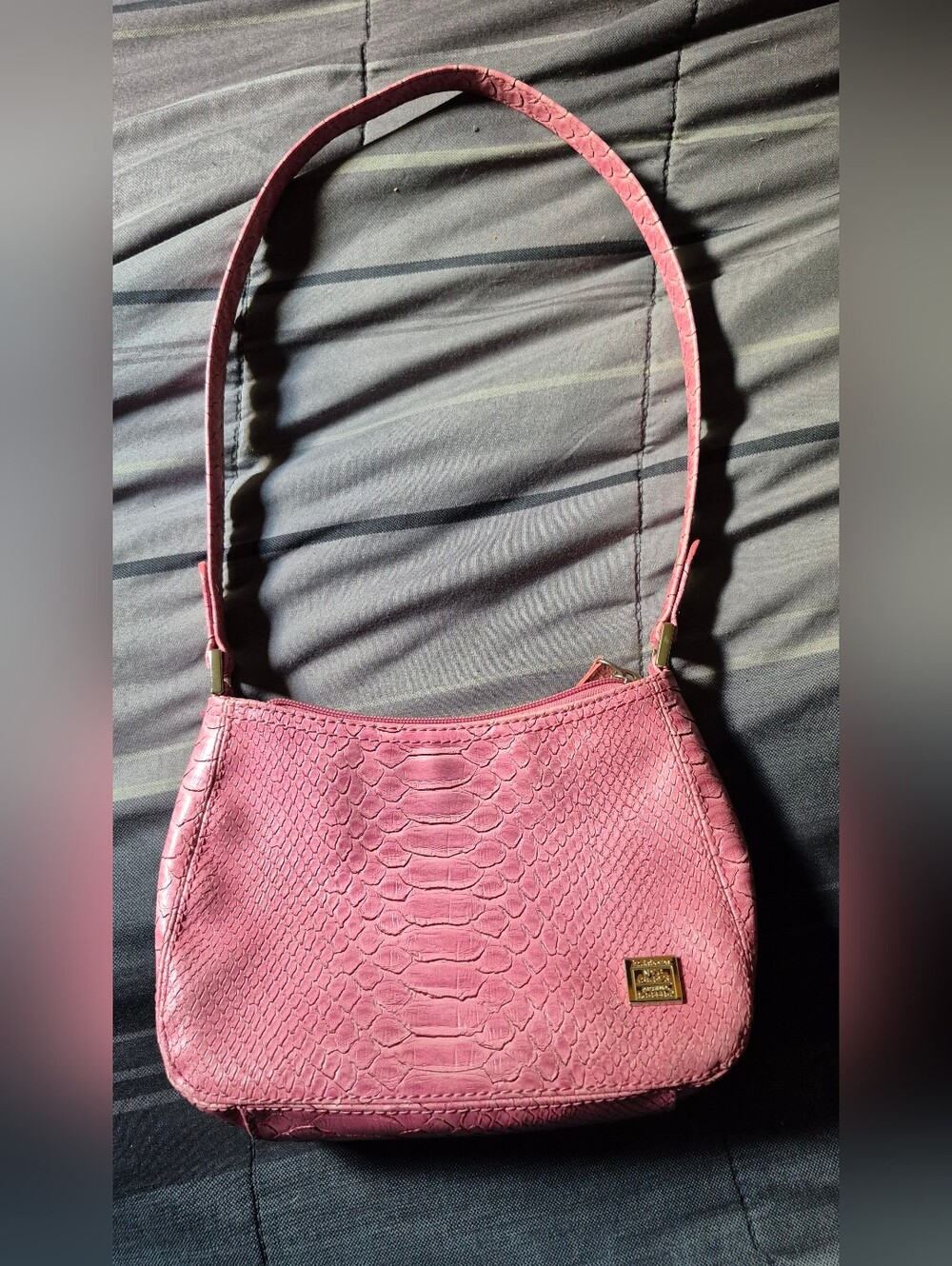 Pink Faux Snakeskin Liz Claiborne Shoulder Bag Pre Owned As Is